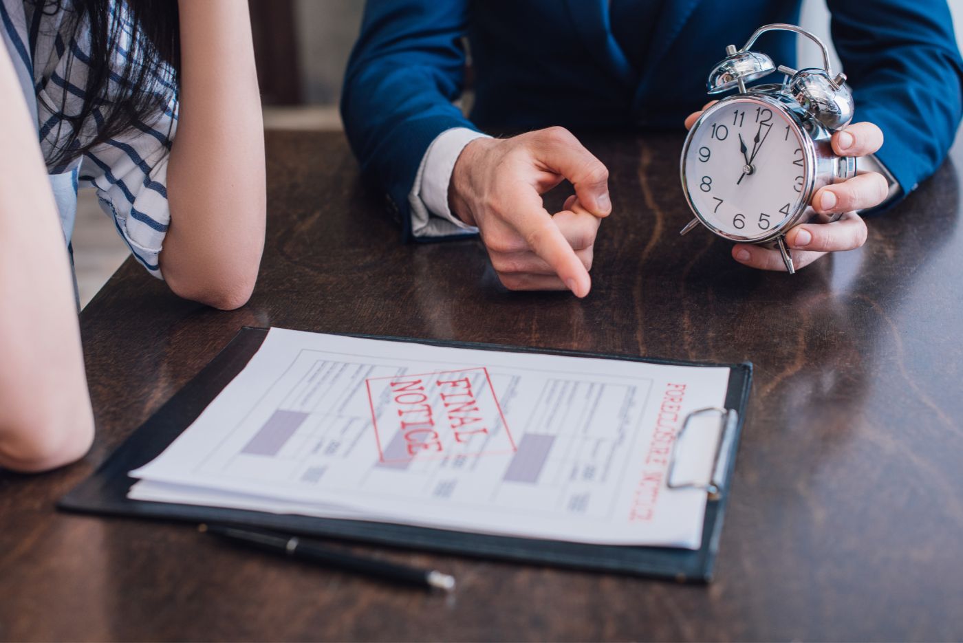 Final notice debt collectors notice