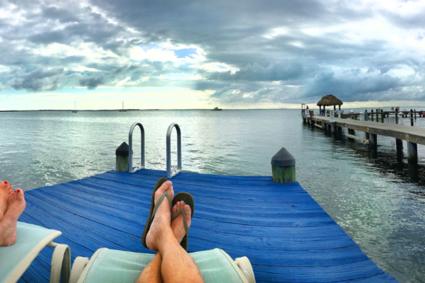 Holiday waterfront lounging